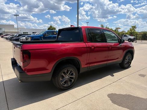 Used 2022 Honda Ridgeline Sport image 5