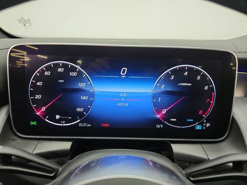 Used 2023 Mercedes-Benz GLC 300 4MATIC image 10