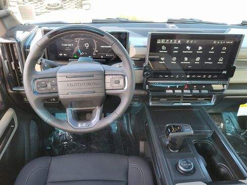 New 2026 GMC Hummer EV 4x4 Crew Cab w/ LPO, Dark Essentials Package image 8
