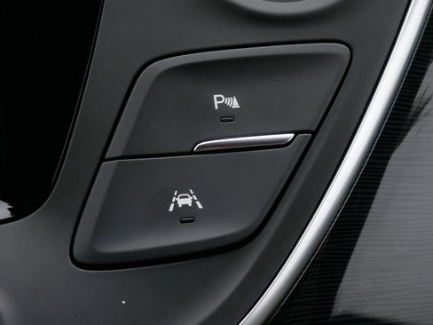 Used 2018 Buick Envision Premium image 33