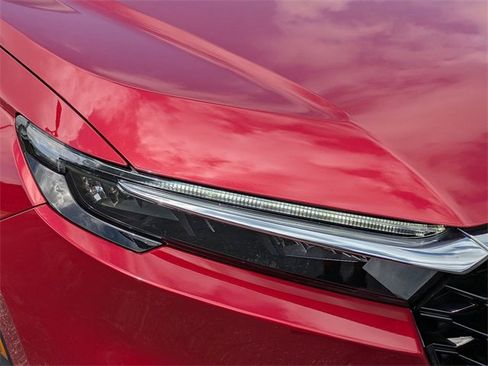 Used 2025 Honda CR-V EX-L image 9