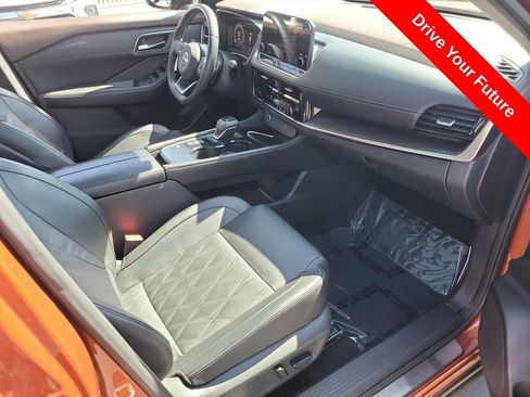 Used 2023 Nissan Rogue Platinum w/ Platinum Premium Package FWD image 24