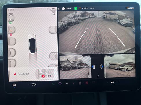 Used 2022 Tesla Model Y Long Range image 30