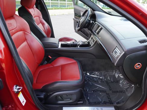 Used 2012 Jaguar XF R image 14