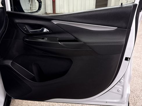 Used 2022 Chevrolet Bolt LT image 20