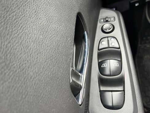 Certified 2022 Nissan Kicks SV w/ Interior Electronics Package image 22