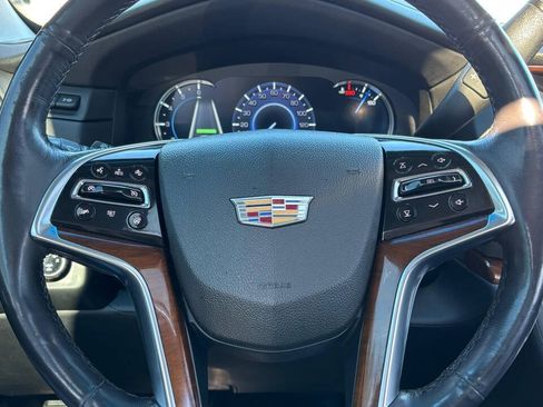 Used 2019 Cadillac Escalade ESV Luxury w/ LPO, Radiant Package AWD/4WD image 24