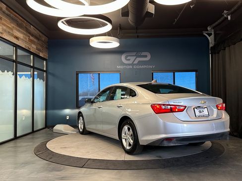 Used 2019 Chevrolet Malibu LS image 5