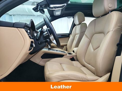 Used 2020 Porsche Macan AWD/4WD image 11