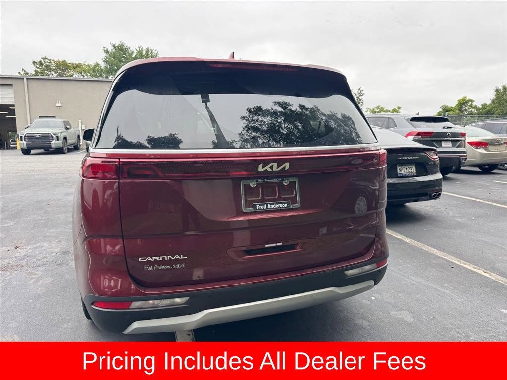Certified 2024 Kia Carnival EX FWD image 7