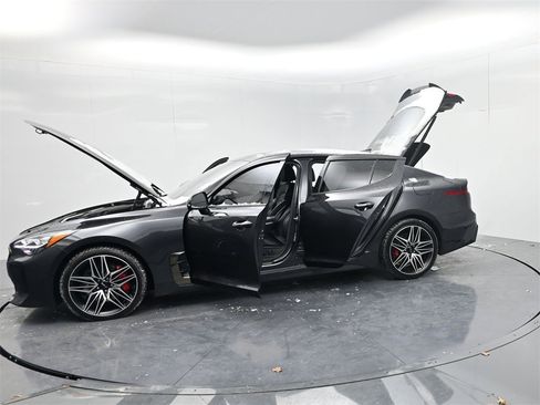 Certified 2022 Kia Stinger GT2 image 55