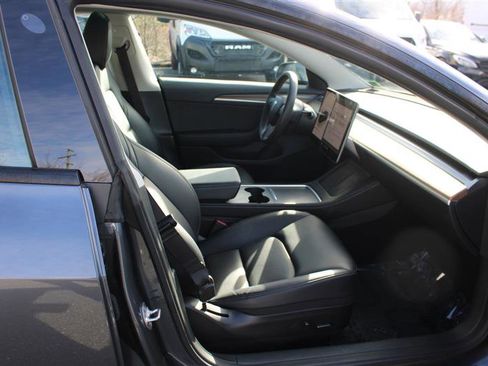 Used 2023 Tesla Model 3 Standard Range image 13