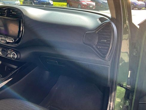 Used 2023 Kia Soul EX FWD image 11