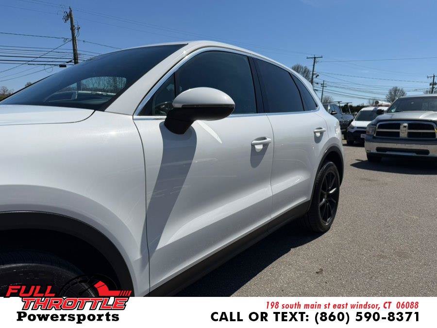 Used 2021 Porsche Cayenne AWD/4WD image 6