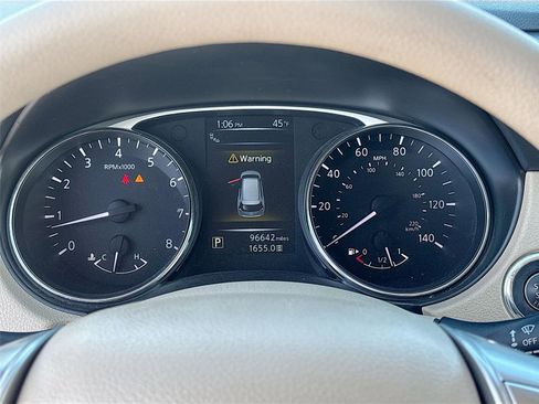 Used 2015 Nissan Rogue SV w/ SV Premium Package image 13