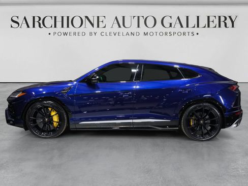 Used 2019 Lamborghini Urus AWD/4WD image 3
