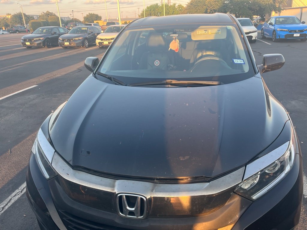 Used 2019 Honda HR-V LX image 2