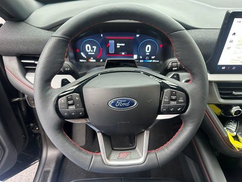 Used 2026 Ford Explorer ST AWD/4WD image 17