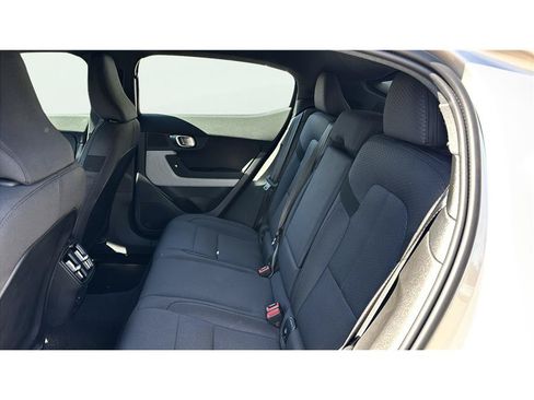 Used 2024 Polestar Polestar 2 RWD image 13