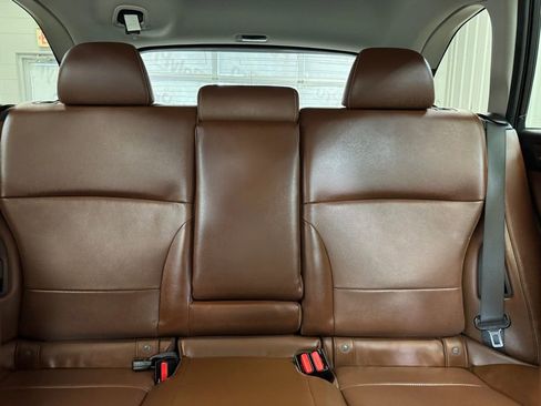 Used 2017 Subaru Outback 3.6R Touring image 14