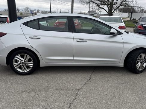 Used 2020 Hyundai Elantra SEL image 9