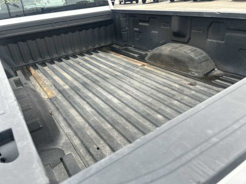 Used 2022 GMC Sierra 2500 Pro w/ Fleet Convenience Package image 11