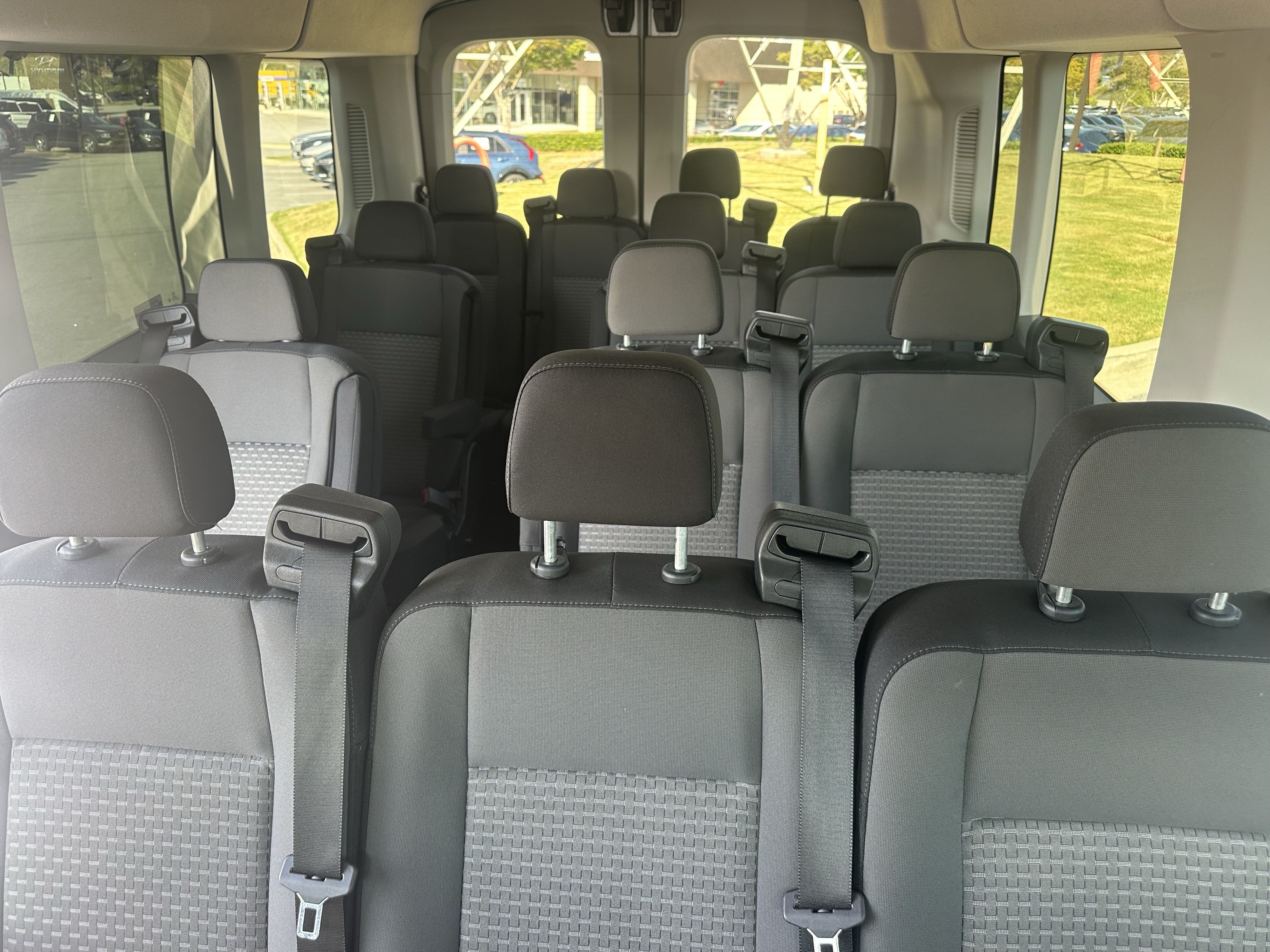 Used 2022 Ford Transit 350 XLT RWD image 16