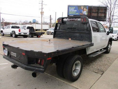 Used 2024 Chevrolet Silverado 3500 LT image 6