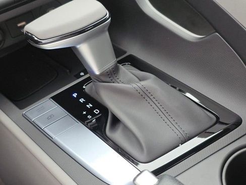 New 2025 Hyundai Elantra Sport image 10