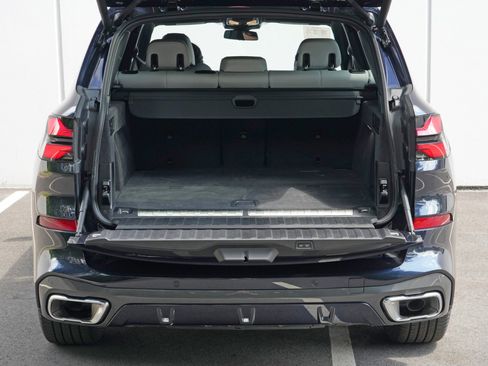 Used 2024 BMW X5 xDrive50e w/ M Sport Package AWD/4WD image 10
