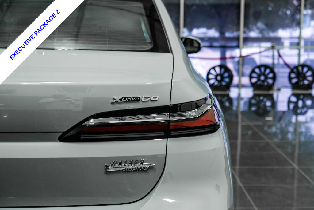 Used 2023 BMW i7 xDrive60 AWD/4WD image 60