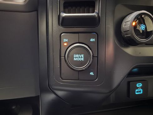 Used 2022 Ford F150 XL w/ Equipment Group 101A High AWD/4WD image 28