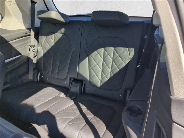 Used 2026 BMW X7 xDrive40i AWD/4WD image 22
