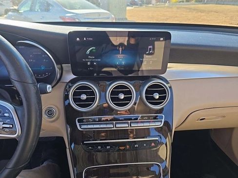 Used 2021 Mercedes-Benz GLC 300 w/ Premium Package image 6