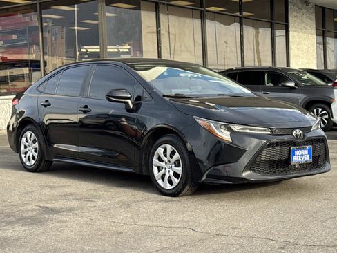 Used 2022 Toyota Corolla LE image 7