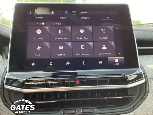 Used 2024 Jeep Compass Latitude AWD/4WD image 3