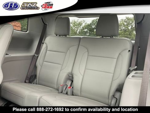 Used 2018 GMC Acadia SLT FWD image 14