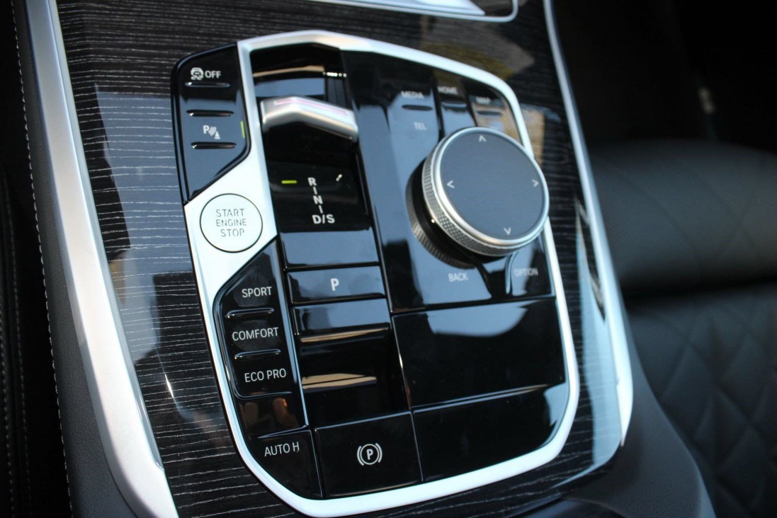 Used 2026 BMW X5 sDrive40i w/ M Sport Package RWD image 17