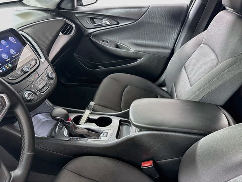 Used 2024 Chevrolet Malibu RS FWD image 23