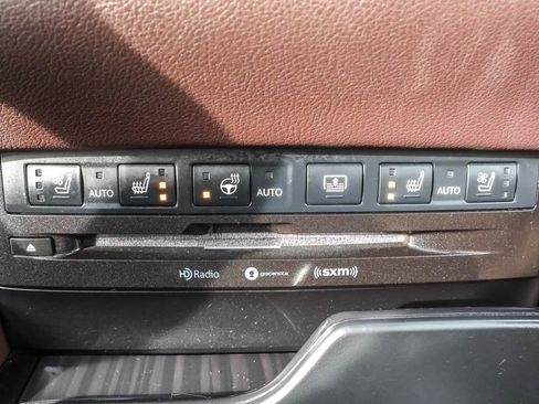 Used 2020 Lexus ES 300h w/ Luxury Package image 24