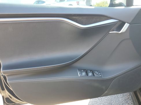 Used 2020 Tesla Model S Performance image 22