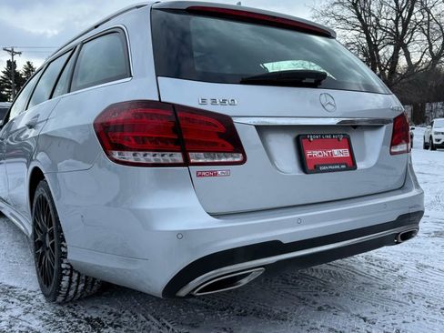 Used 2016 Mercedes-Benz E 350 4MATIC Wagon w/ Premium Package image 7