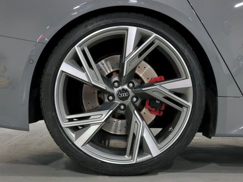 Used 2021 Audi RS 6 AWD/4WD image 29