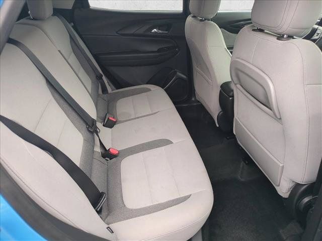 Used 2025 Chevrolet TrailBlazer LT AWD/4WD image 18