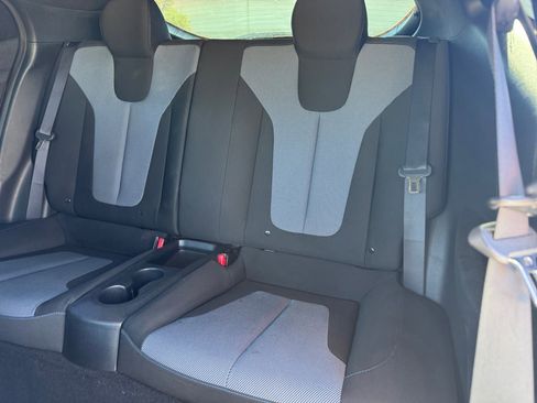 Used 2019 Hyundai Veloster 2.0 image 17