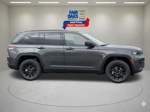 New 2026 Jeep Grand Cherokee 4WD image 4