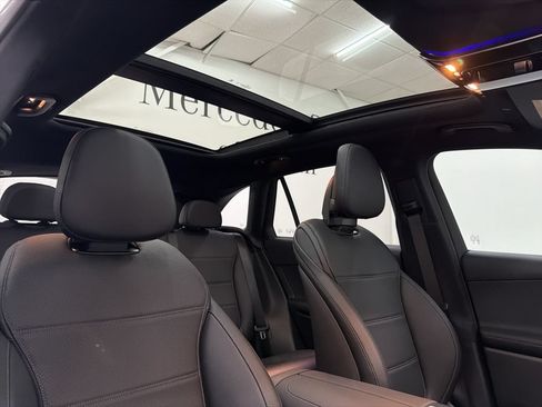 Used 2026 Mercedes-Benz GLC 300 image 29