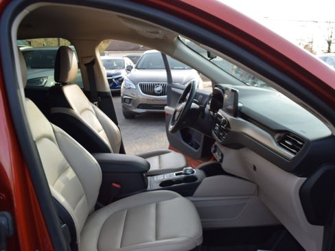 Used 2020 Ford Escape SEL image 23