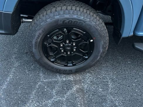 Used 2025 Ford Ranger XLT w/ Black Appearance Package image 12