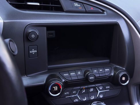 Used 2019 Chevrolet Corvette Stingray Coupe w/ 1LT image 14